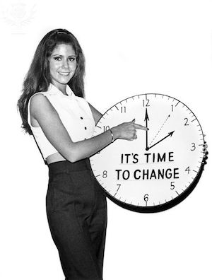 Reminder to change the clocks - Britannica ImageQuest