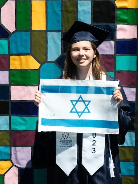 Mia Lowell - Gap year and travel to Israel